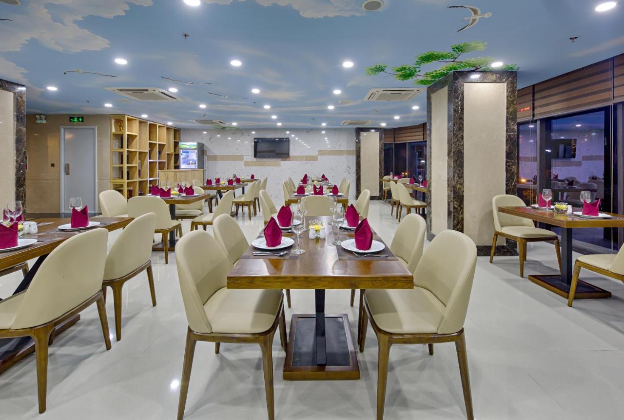 Diamond Beach Hotel Дананг Экстерьер фото